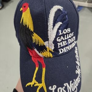 Los Gallos Me Dan Dinero Las Mujeres Me Los Quitan Rooster Fight Grey Hat Cap